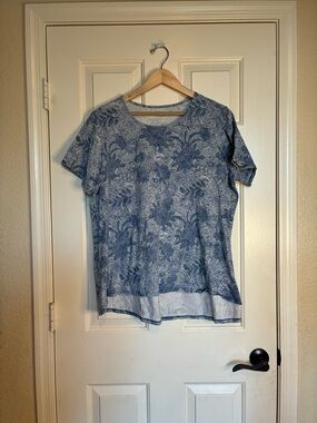 Blue Floral-Print Short Sleeve Tee